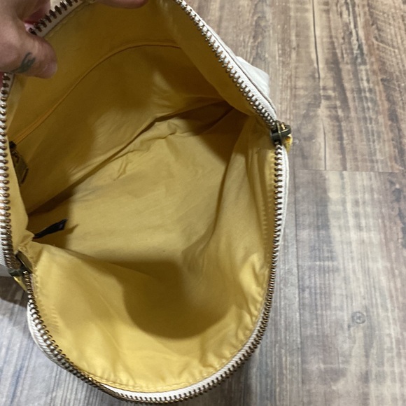 Gap Clutch Bag - Picture 5 of 9